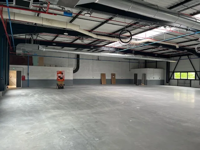 argentre-du-plessis-lot-platrerie-peinture-carrelage-extension-usine-parquet-panaget_8