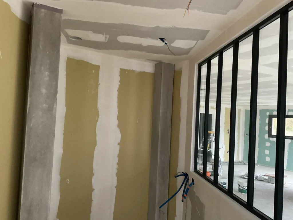 concarneau-maison-individuelle-160m2-platrierie-menuiserie