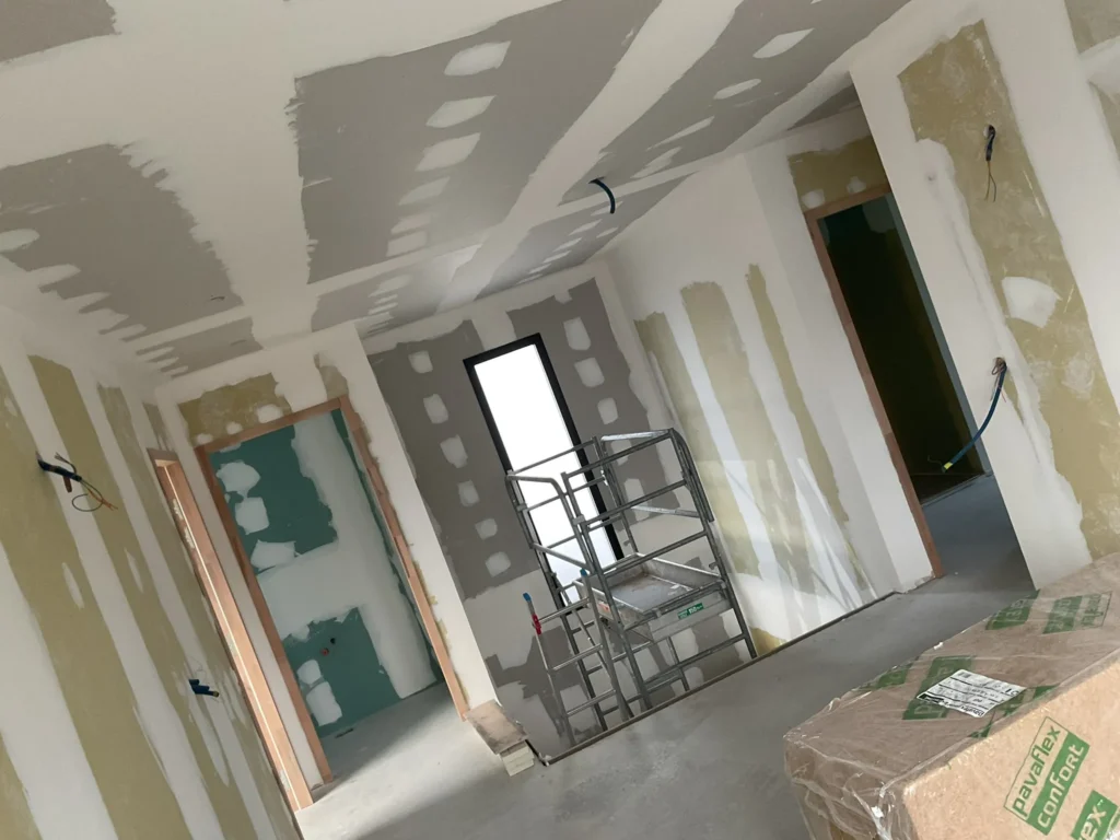 concarneau-maison-individuelle-160m2-platrierie-menuiserie_2